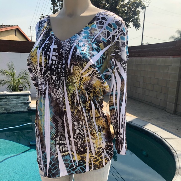 one world fashion tops